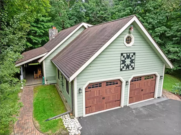 4135 Old Homestead DRIVE, West Bend, WI 53095