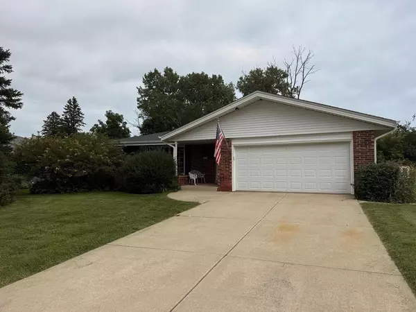 Oak Creek, WI 53154,9002 S Carollton DRIVE
