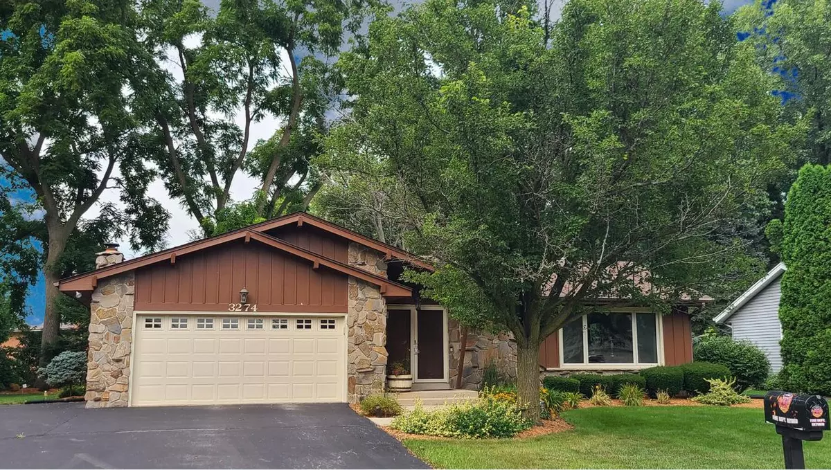 Elmwood Park, WI 53405,3274 N Elmwood DRIVE