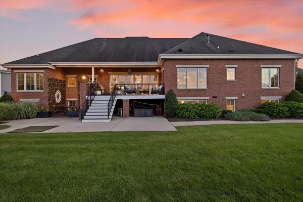 Pewaukee, WI 53072,N19W24652 River Edge COURT