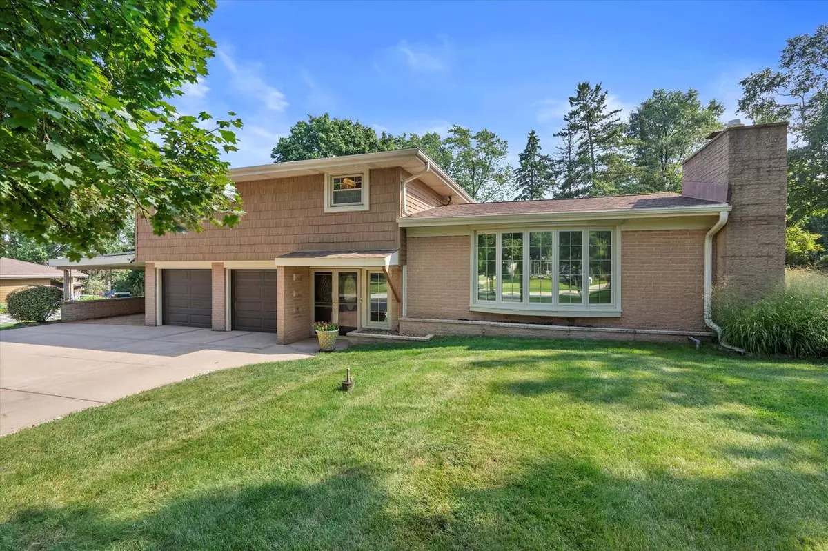 Franklin, WI 53132,11331 W Carroll CIRCLE