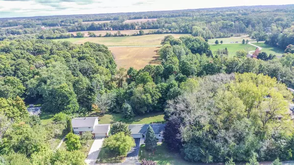 3548 Lusan DRIVE, Cedarburg, WI 53012