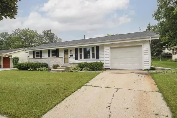 1245 Alder STREET, West Bend, WI 53090