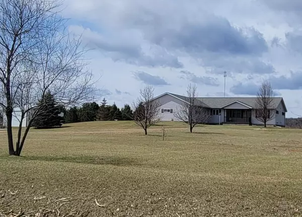 N5525 Johnson Rd, New Lisbon, WI 53950