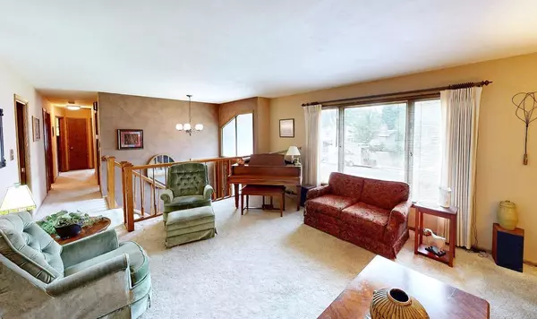 Fort Atkinson, WI 53538,1402 Adrian BOULEVARD