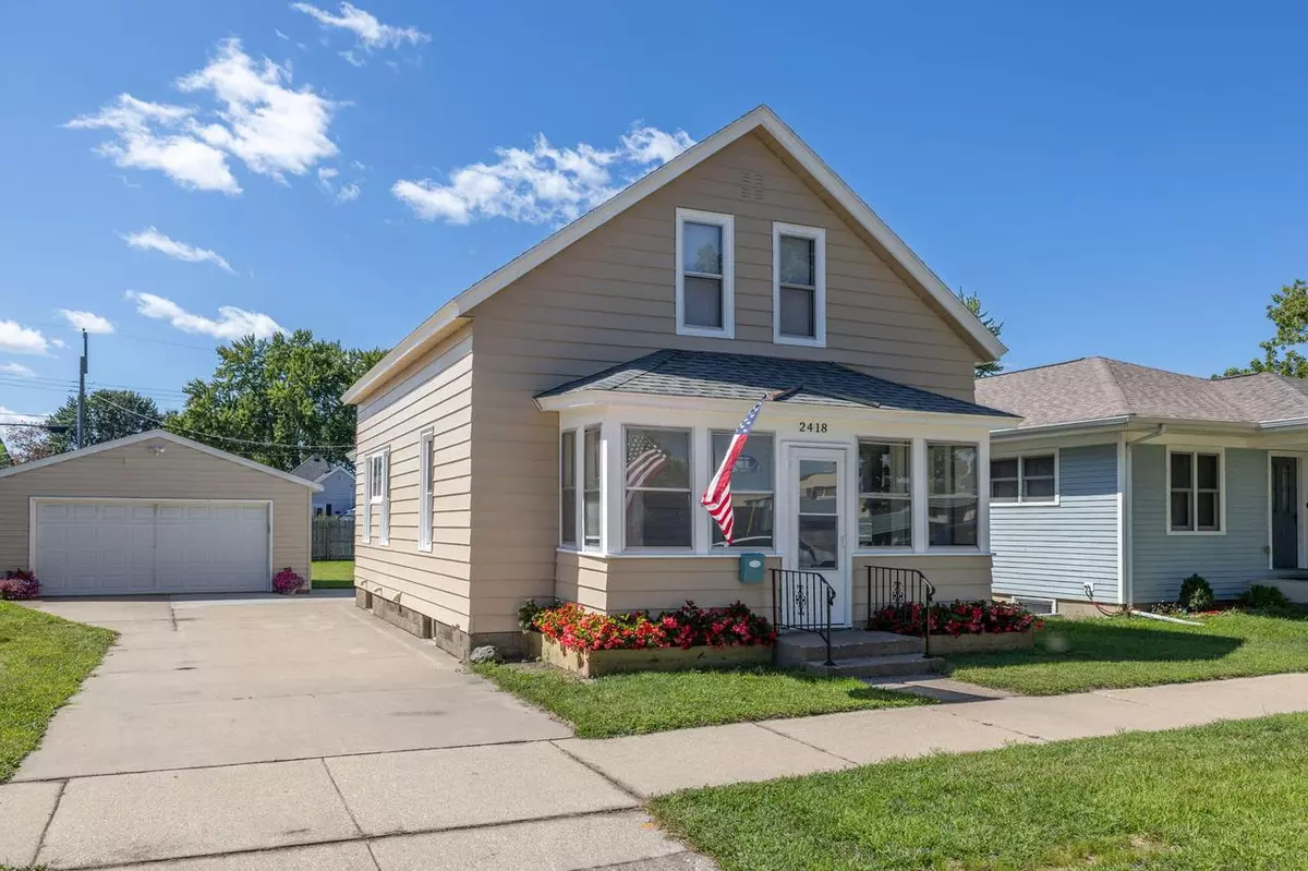 La Crosse, WI 54601,2418 14th STREET S