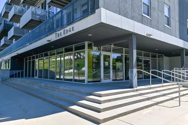 1902 N Commerce STREET #301, Milwaukee, WI 53212