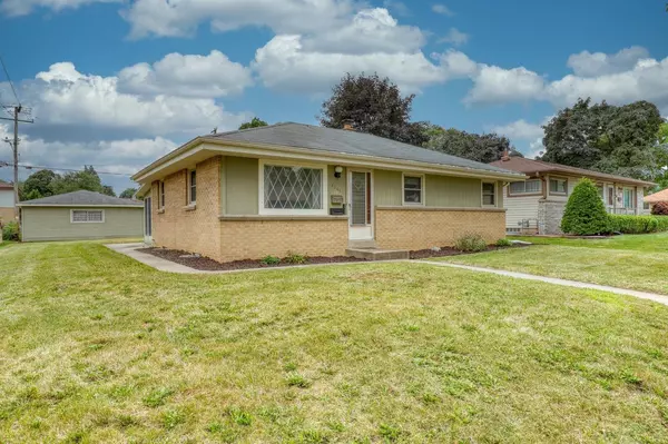 Milwaukee, WI 53219,7205 W Verona COURT