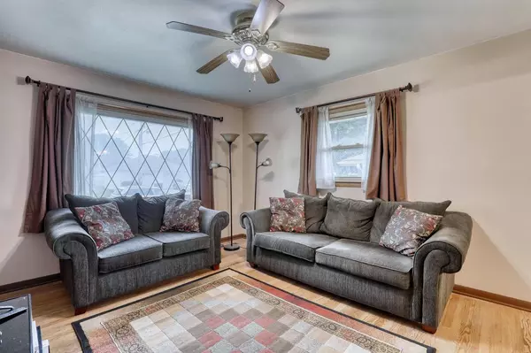 Milwaukee, WI 53219,7205 W Verona COURT