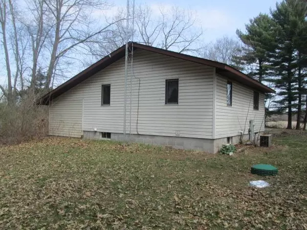 Arkdale, WI 54613,1591 South Shore Dr