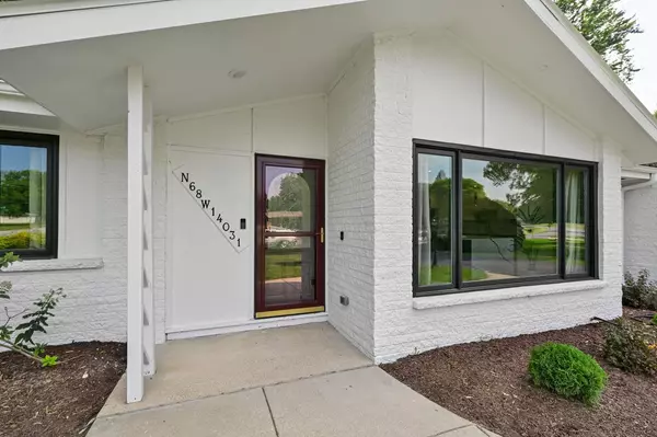 Menomonee Falls, WI 53051,N68W14031 Oakwood DRIVE