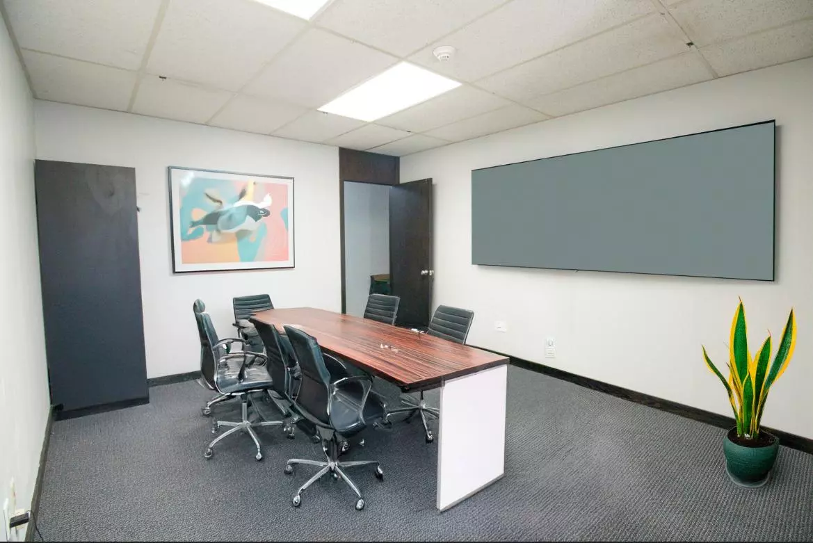 West Allis, WI 53214,10025 W Greenfield AVENUE