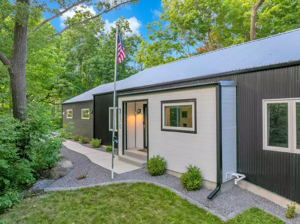 270 Nordic LANE, Slinger, WI 53086