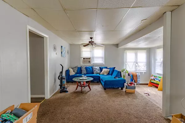 Milwaukee, WI 53209,4908 N 19th PLACE #4908A