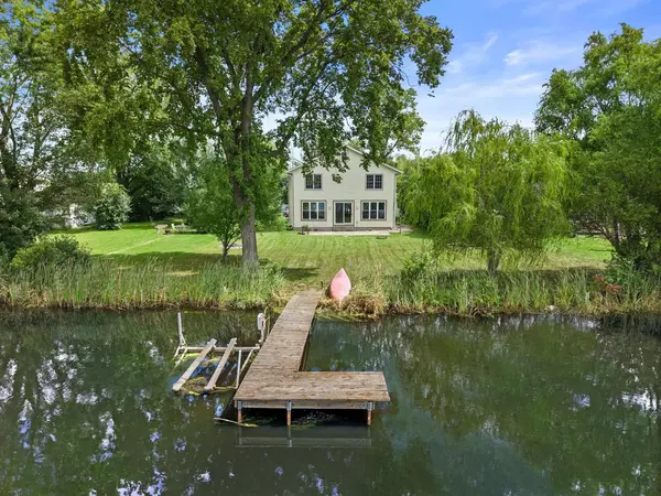 7908 Fox River ROAD, Waterford, WI 53185