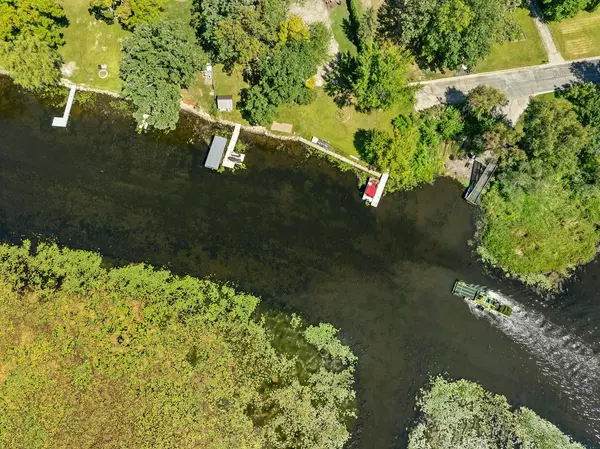 Mukwonago, WI 53149,411 A Lake STREET