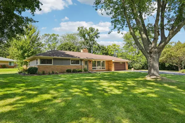 Brookfield, WI 53005,3185 San Marcos DRIVE