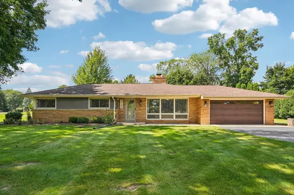 Brookfield, WI 53005,3185 San Marcos DRIVE