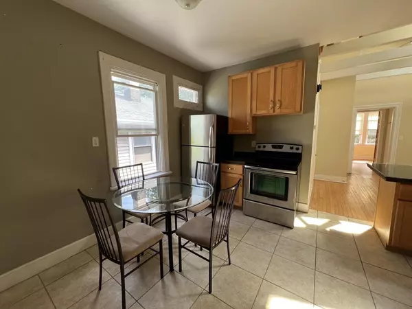 Milwaukee, WI 53202,1709 N Astor STREET