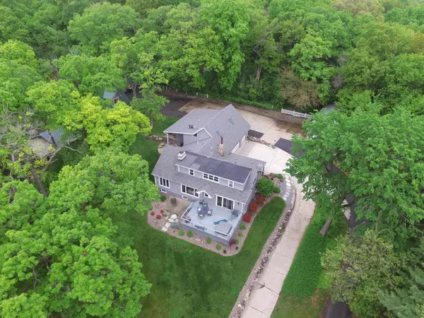 296 E Richardson Springs Rd, Edgerton, WI 53534