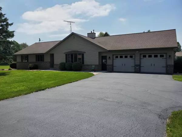 Fond Du Lac, WI 54937,W5384 Wildlife LANE