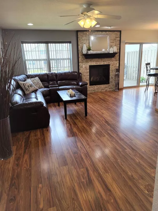 Fall River, WI 53932,232 Hometown Ave