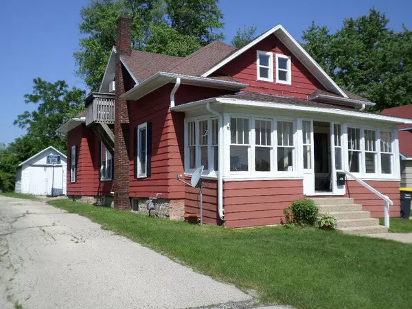 517 Clark St, Tomah, WI 54660