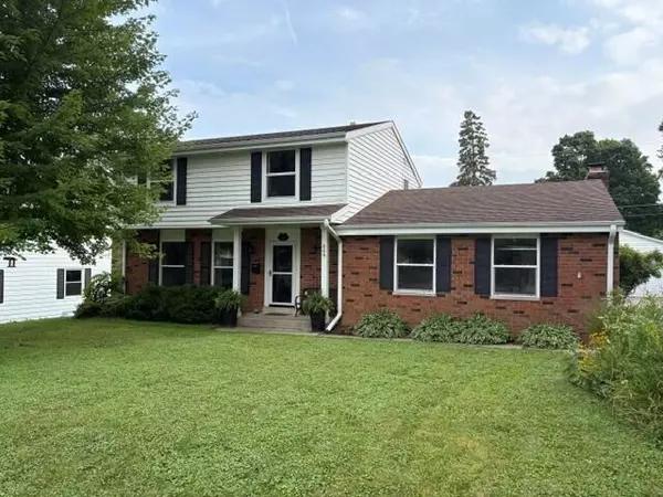 609 Braewood DRIVE, Waterford, WI 53185