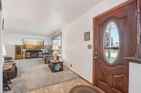 Greenfield, WI 53221,6179 S 39th STREET