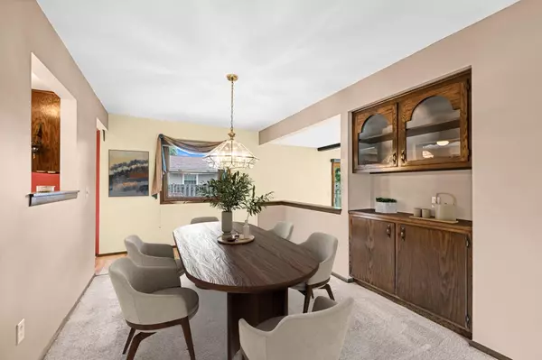New Berlin, WI 53151,4300 S Regal DRIVE