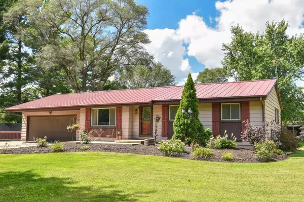 Dousman, WI 53118,W370S1805 Utica ROAD