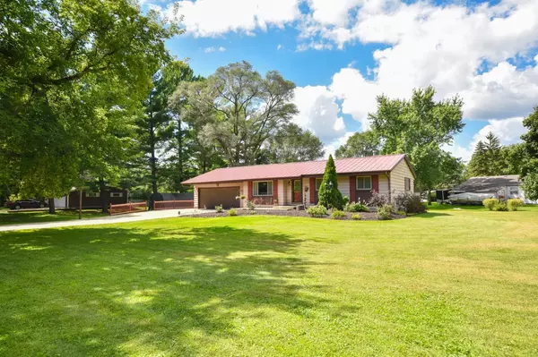 Dousman, WI 53118,W370S1805 Utica ROAD