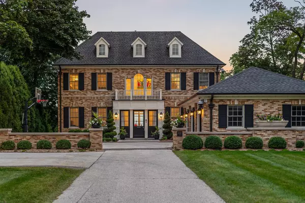 Fox Point, WI 53217,6920 N Barnett LANE