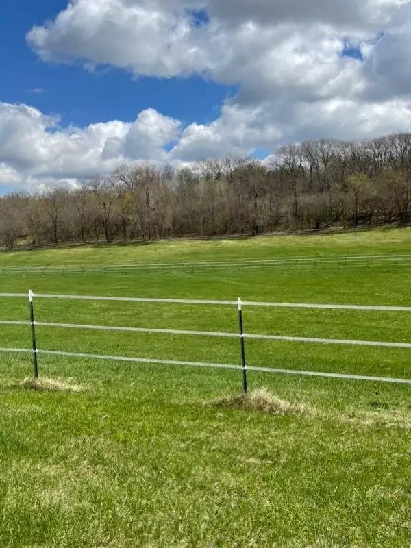 HUNTERS RIDGE RD, Delavan, WI 53115