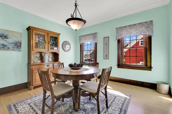 Kewaskum, WI 53040,1438 Parkview DRIVE