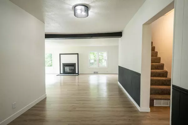 Onalaska, WI 54650,431 4th AVENUE N