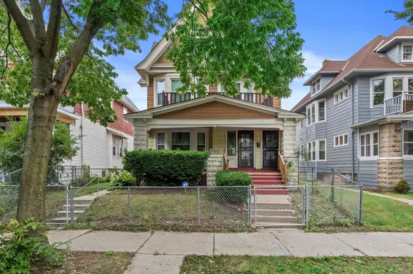 2413 N 40th STREET, Milwaukee, WI 53210