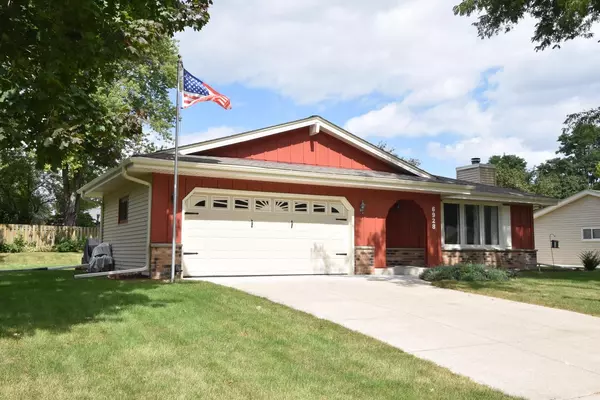 Franklin, WI 53132,6928 W Imperial DRIVE