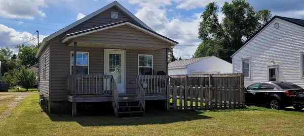 2309 16th AVENUE, Menominee, MI 49858