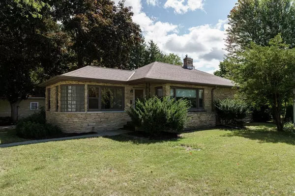 1119 N Fourth STREET, Watertown, WI 53098