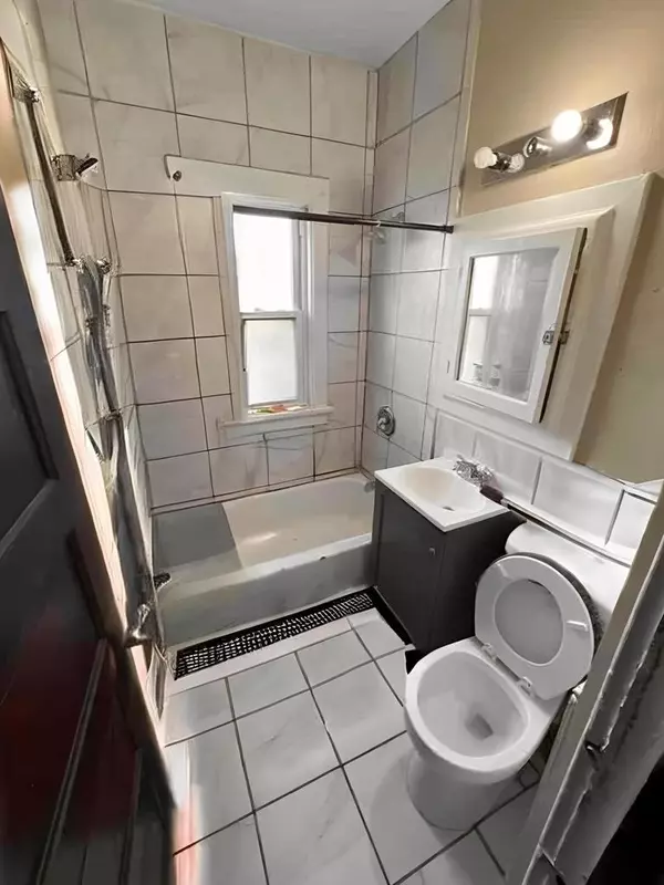 Milwaukee, WI 53206,2716 N 23rd STREET #2718