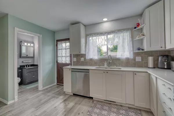 Germantown, WI 53022,W165N11568 Abbey COURT