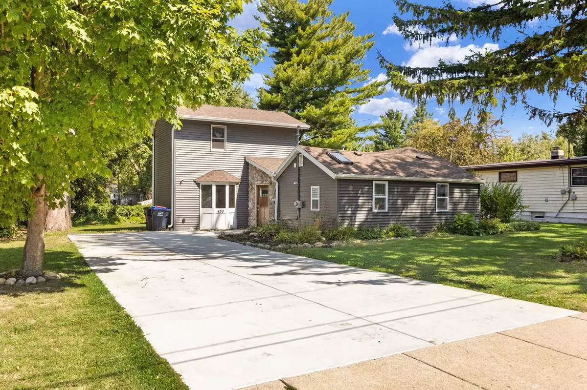 Elkhorn, WI 53121,430 W Rockwell STREET