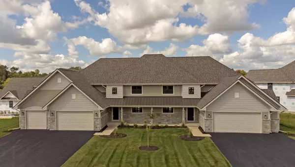 Lake Geneva, WI 53147,713 Greenview CIRCLE #55-18A