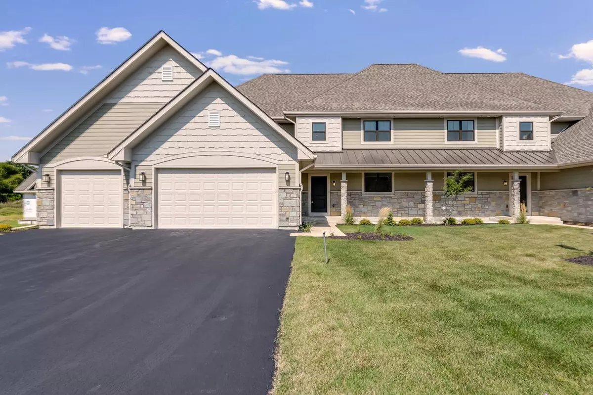 Lake Geneva, WI 53147,713 Greenview CIRCLE #55-18A