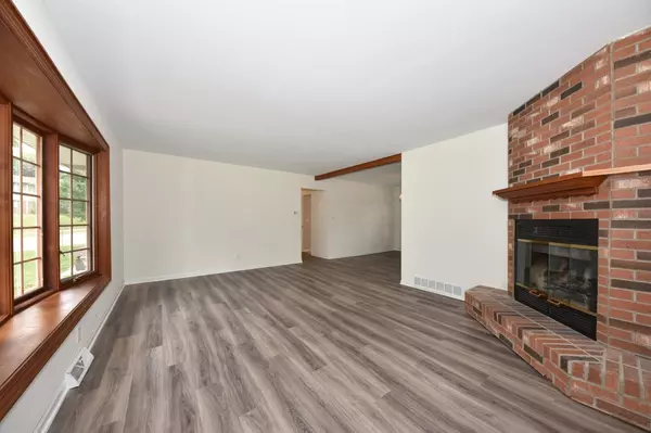 Wauwatosa, WI 53222,4353 N 94th STREET