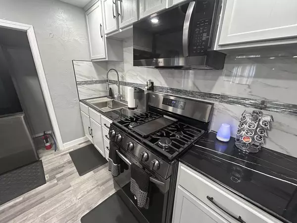 Milwaukee, WI 53218,4932 N 60th STREET