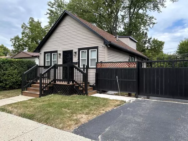 4932 N 60th STREET, Milwaukee, WI 53218