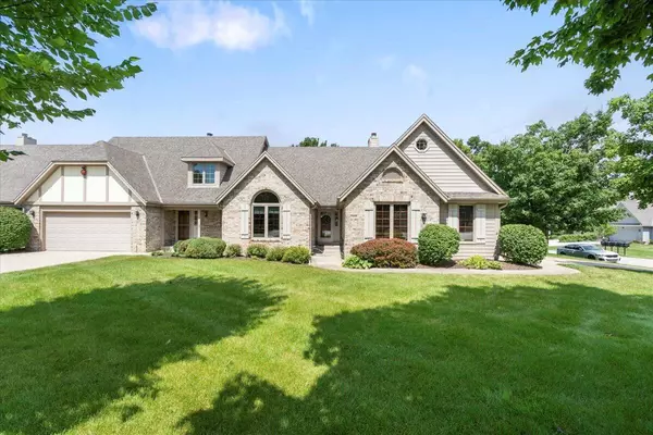 640 Machenry CIRCLE #C, Brookfield, WI 53045