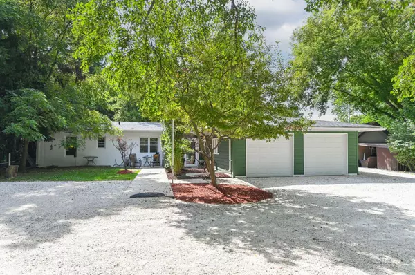 6123 W County Line ROAD, Brown Deer, WI 53223